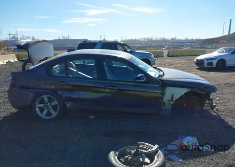 2013 BMW 328I xDrive z USA, uszkodzony, nr VIN WBA3B3C57DF540722